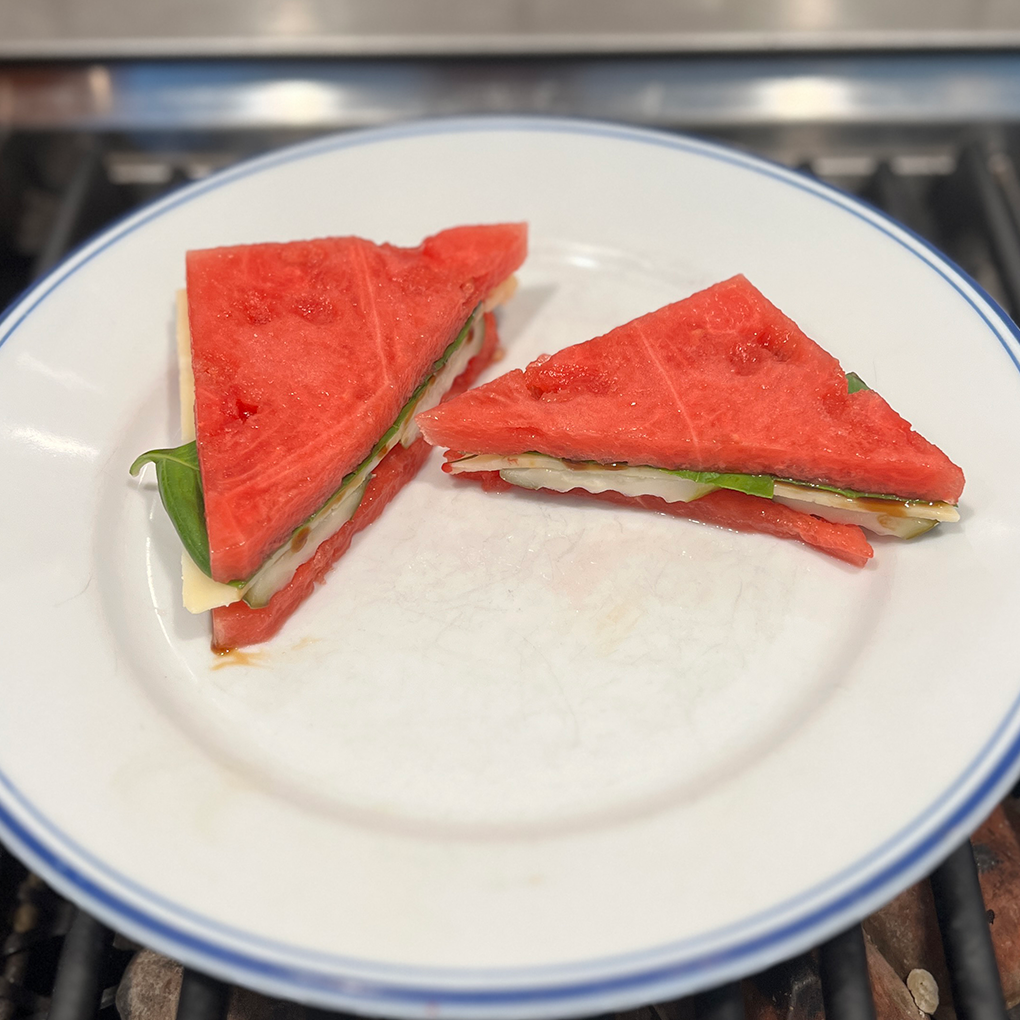 🎶 A-sandwiching we'll go 🎶