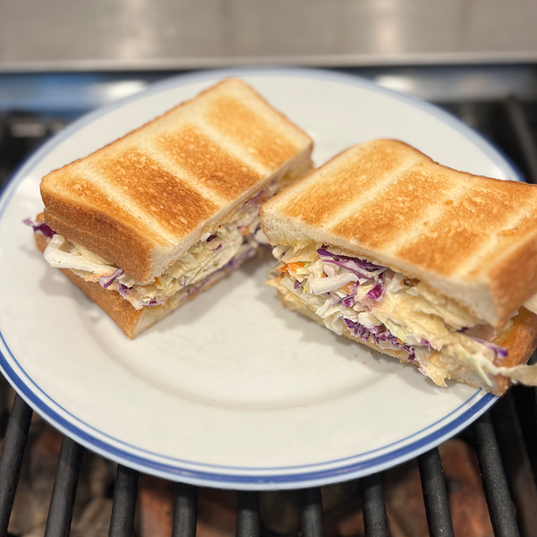 It's the sandwiching hour 🥪